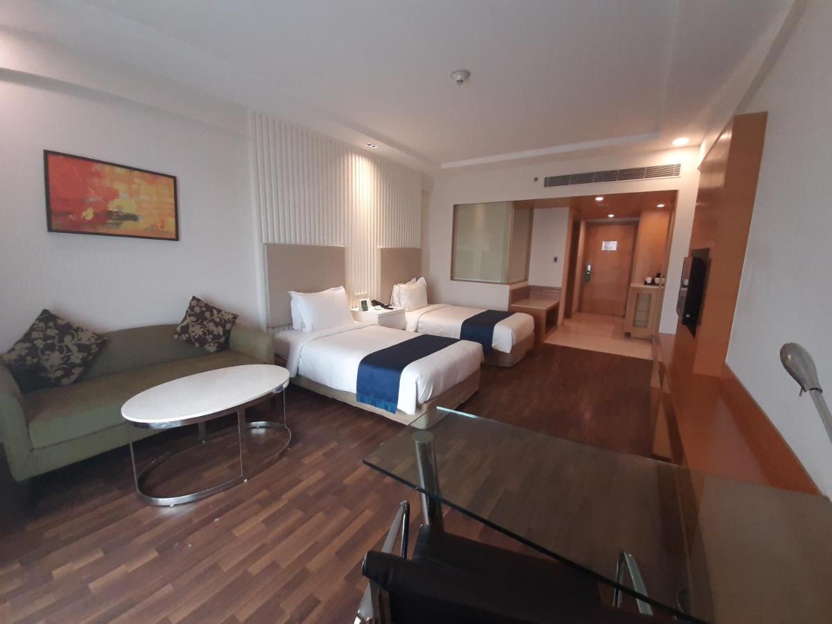 Holiday Inn Amritsar Ranjit Avenue By Ihg מראה חיצוני תמונה